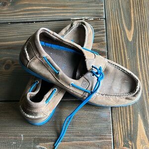 Men’s Sperry leather loafer, size 10